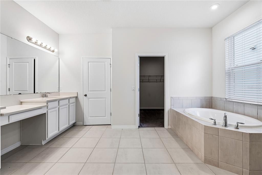 В аренду: $3,950 (4 спален, 4 ванн, 3002 Квадратных фут)