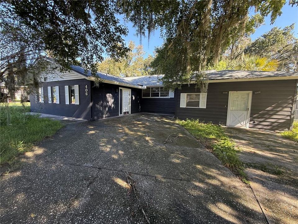 For Sale: $210,000 (3 beds, 2 baths, 1669 Square Feet)