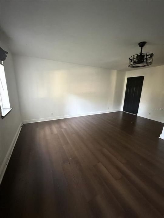 For Sale: $210,000 (3 beds, 2 baths, 1669 Square Feet)
