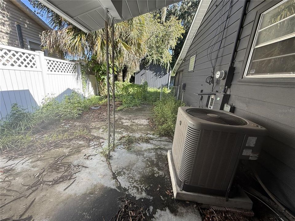 For Sale: $210,000 (3 beds, 2 baths, 1669 Square Feet)