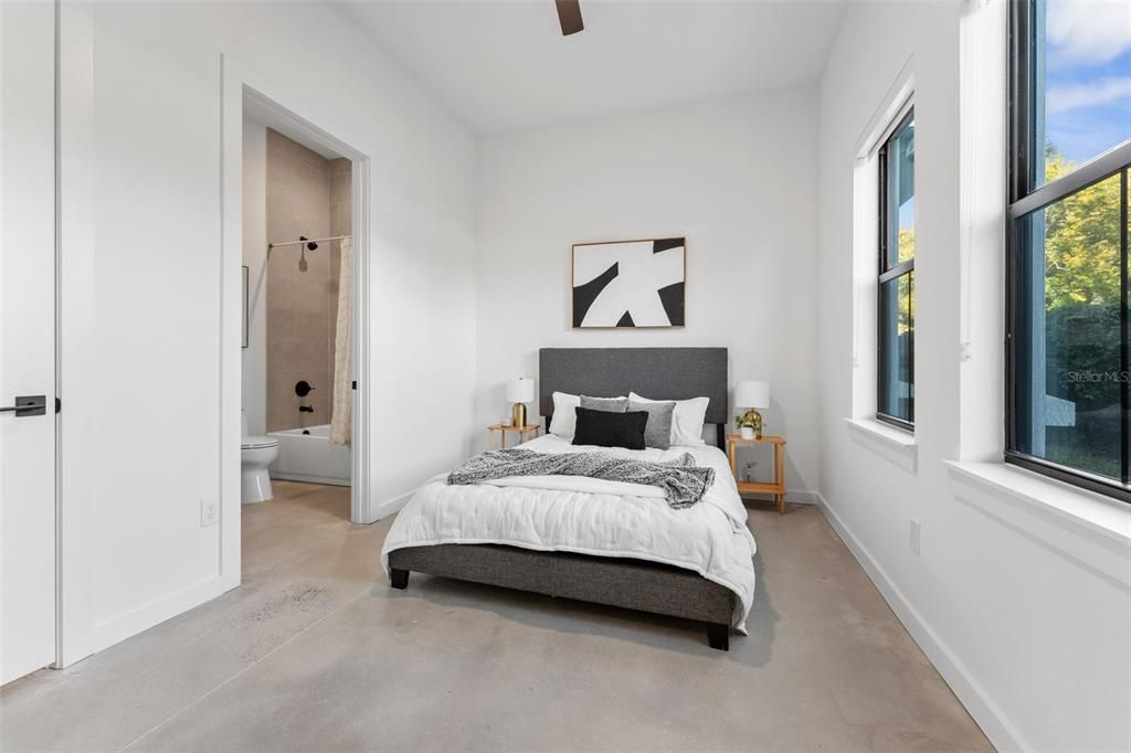 For Sale: $785,000 (3 beds, 3 baths, 2104 Square Feet)