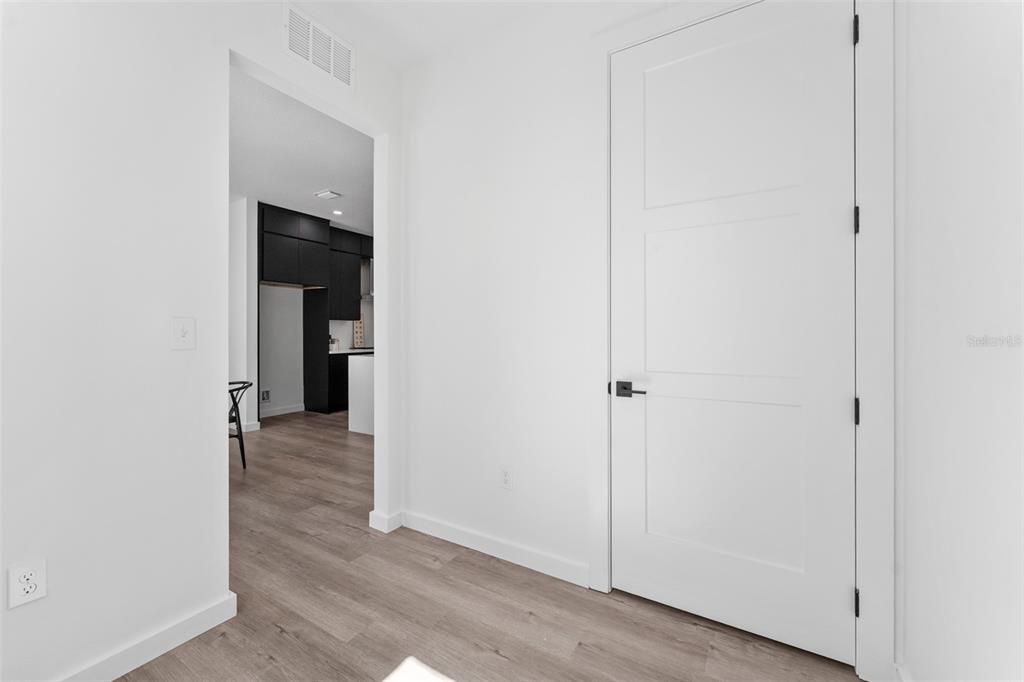For Sale: $785,000 (3 beds, 3 baths, 2104 Square Feet)