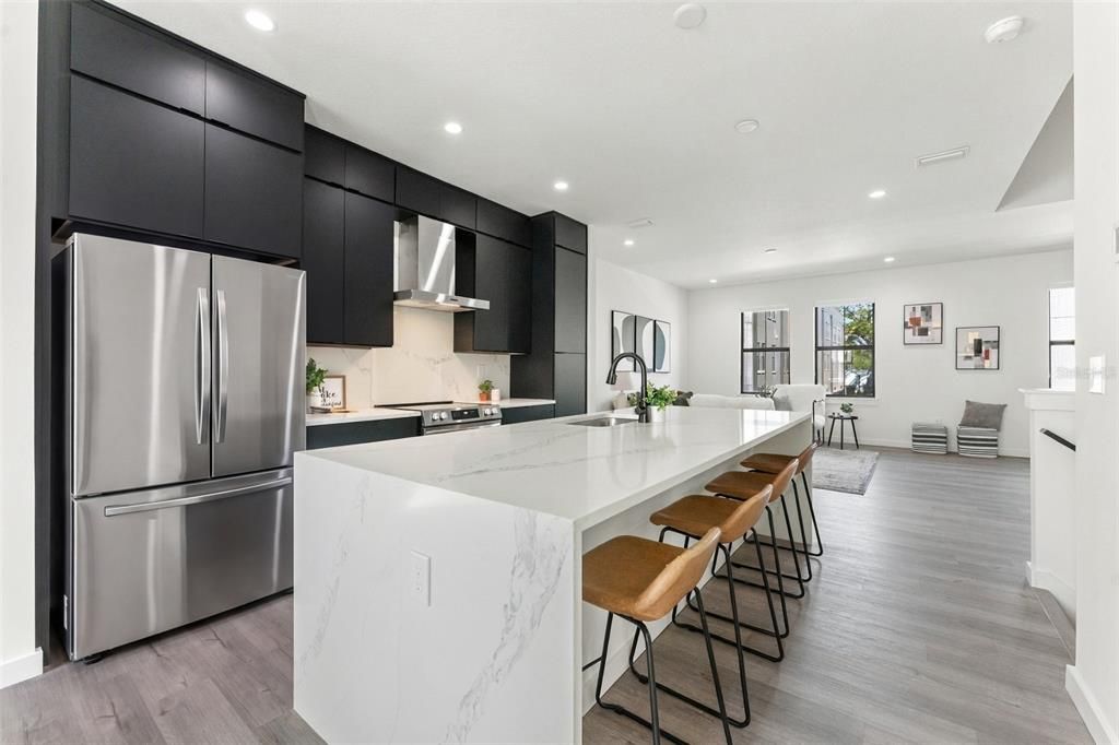 For Sale: $850,000 (3 beds, 3 baths, 2294 Square Feet)