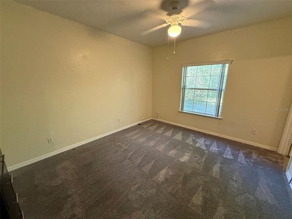 For Sale: $255,000 (3 beds, 3 baths, 1736 Square Feet)