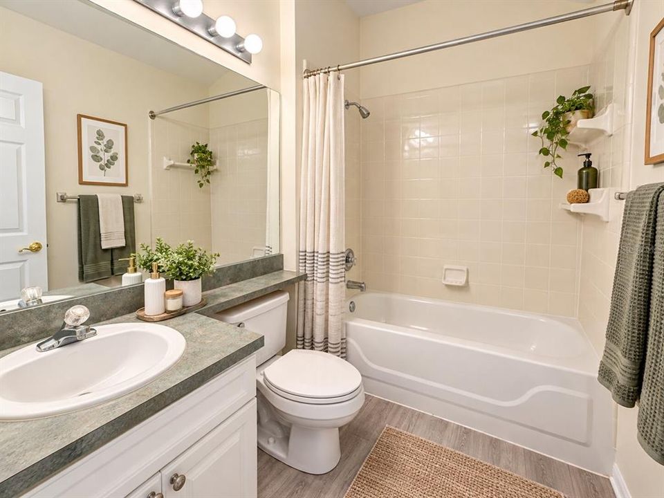 For Sale: $255,000 (3 beds, 3 baths, 1736 Square Feet)