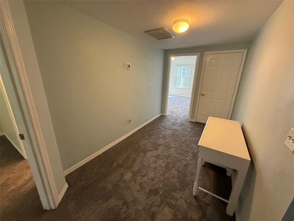 For Sale: $255,000 (3 beds, 3 baths, 1736 Square Feet)
