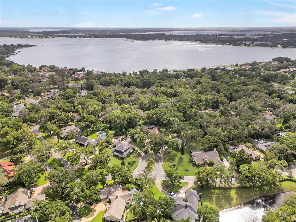 待售: $995,000 (1.44 acres)