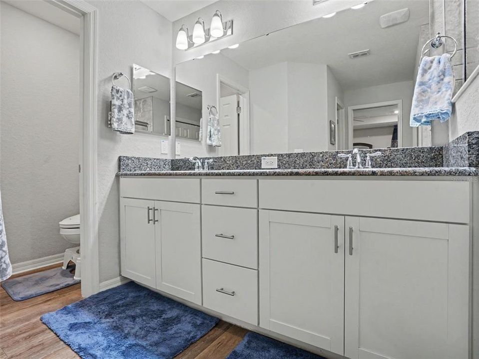 For Sale: $365,000 (3 beds, 2 baths, 1990 Square Feet)