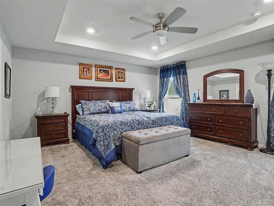 For Sale: $365,000 (3 beds, 2 baths, 1990 Square Feet)