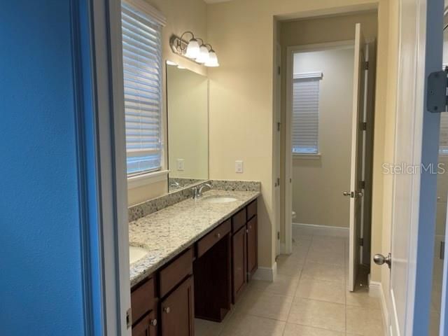 For Rent: $3,200 (3 beds, 2 baths, 1869 Square Feet)