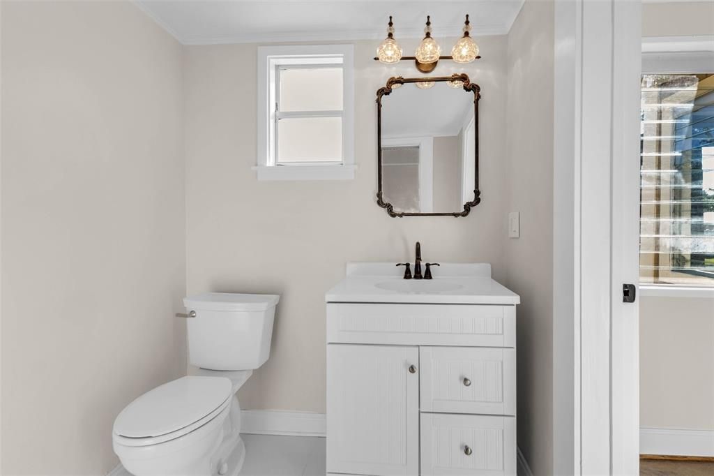 For Sale: $335,000 (3 beds, 2 baths, 1562 Square Feet)