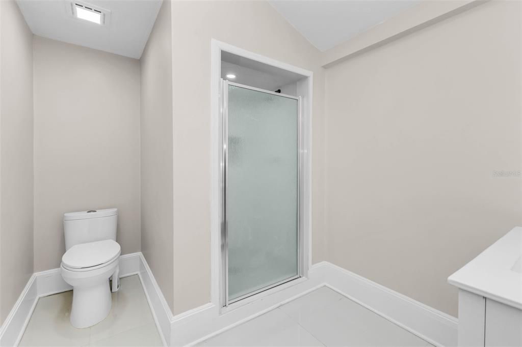 For Sale: $335,000 (3 beds, 2 baths, 1562 Square Feet)