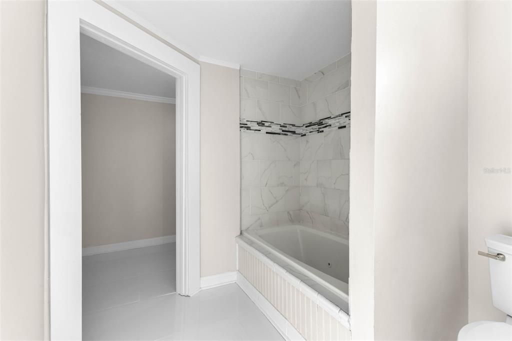 For Sale: $335,000 (3 beds, 2 baths, 1562 Square Feet)
