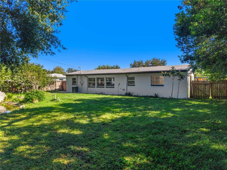 En Venta: $330,000 (3 camas, 2 baños, 1080 Pies cuadrados)