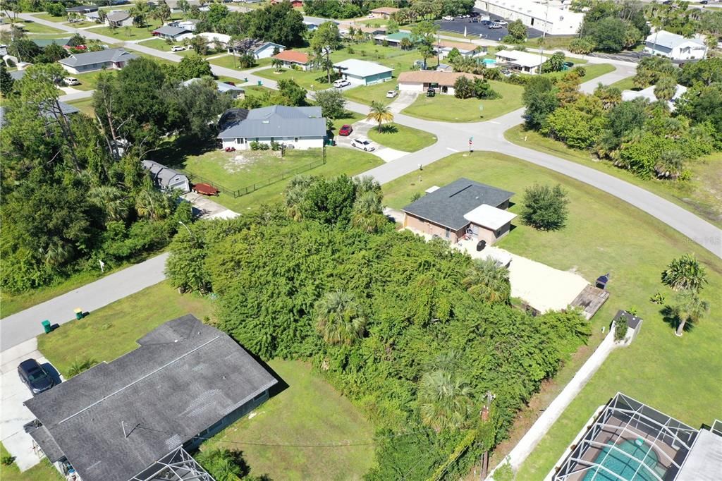 На продажу: $21,000 (0.23 acres)