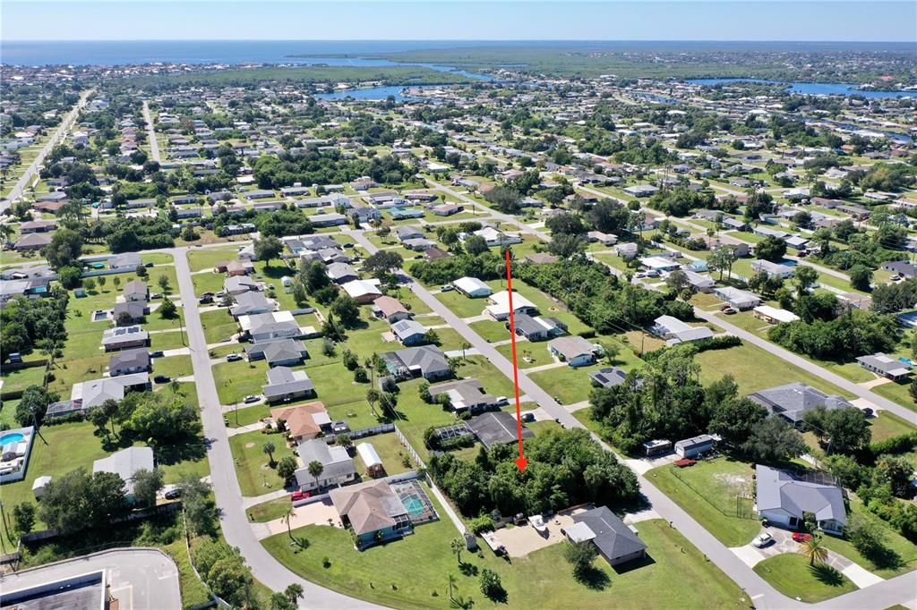 На продажу: $21,000 (0.23 acres)
