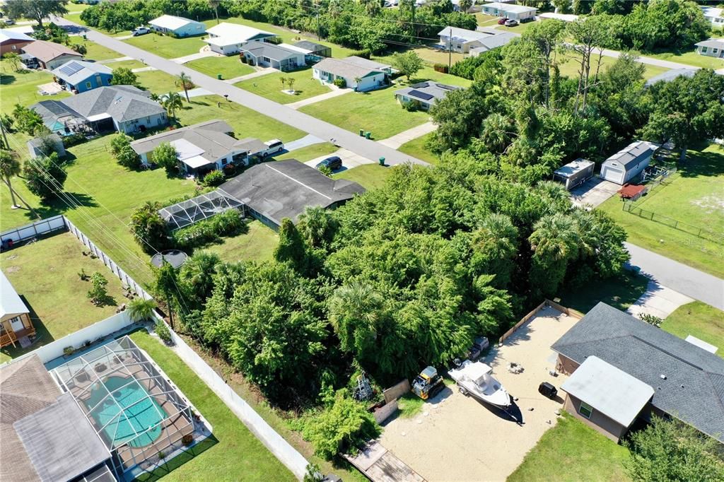 На продажу: $21,000 (0.23 acres)