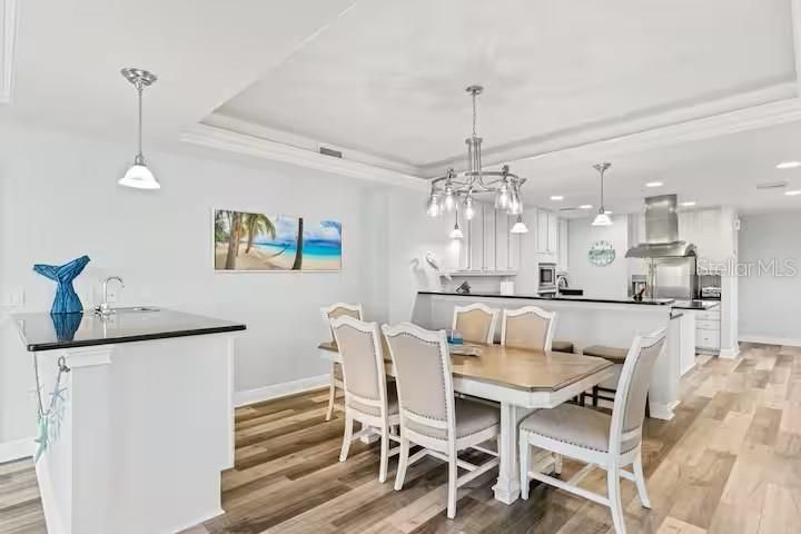 На продажу: $1,249,000 (3 спален, 3 ванн, 2116 Квадратных фут)