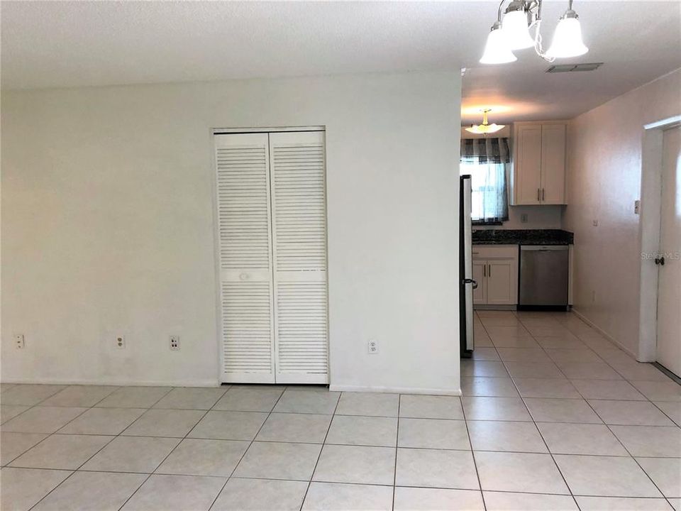 En Renta: $2,350 (3 camas, 2 baños, 1314 Pies cuadrados)