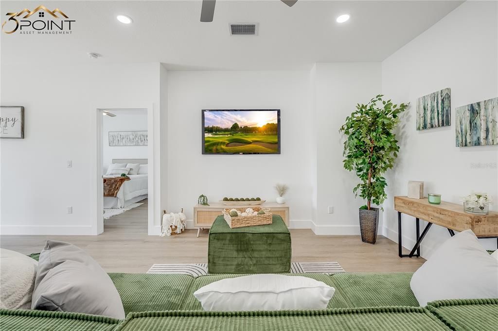 For Sale: $414,900 (3 beds, 2 baths, 1460 Square Feet)