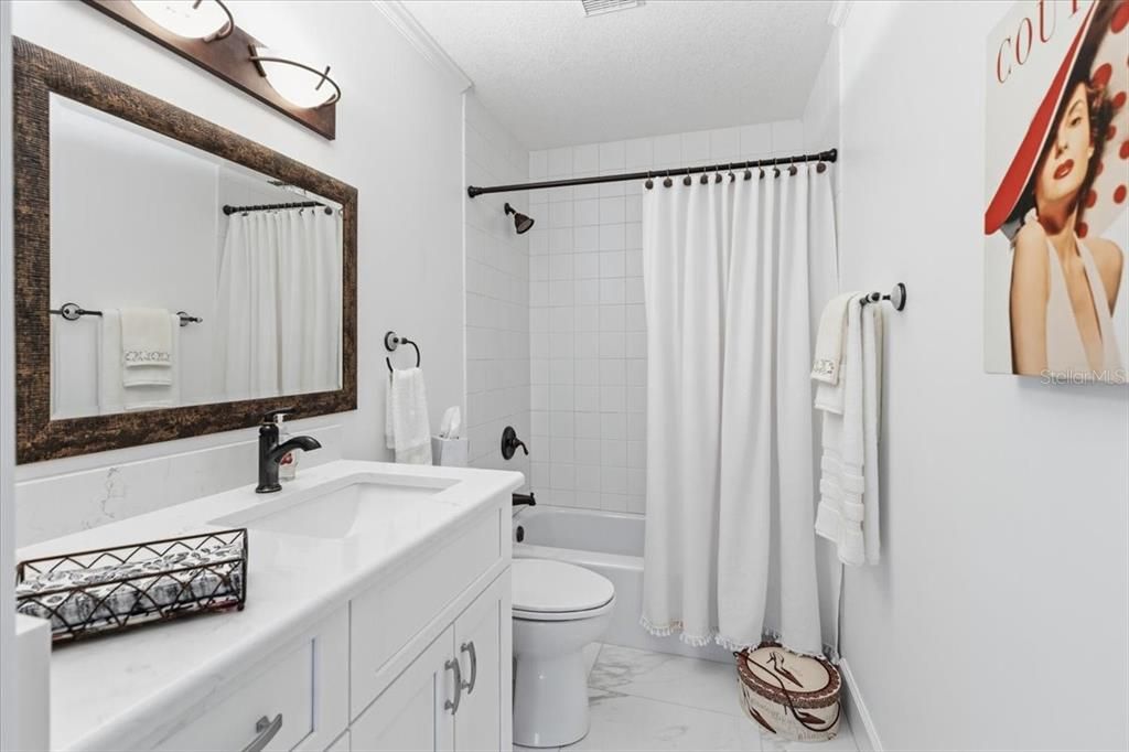 En Venta: $499,000 (3 camas, 3 baños, 2006 Pies cuadrados)