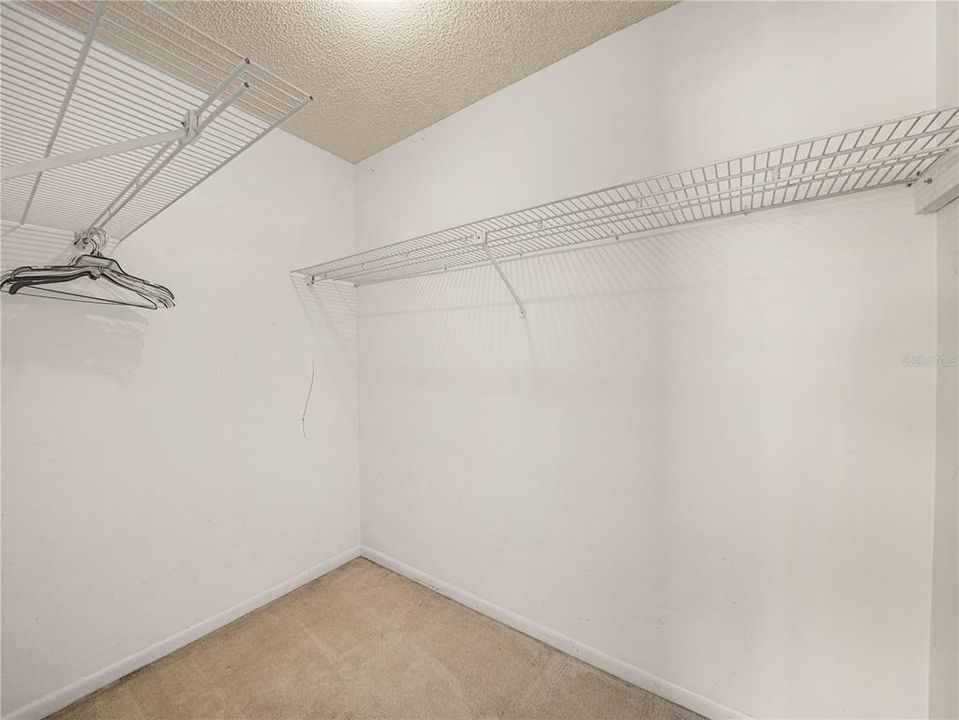 На продажу: $339,900 (3 спален, 2 ванн, 1688 Квадратных фут)