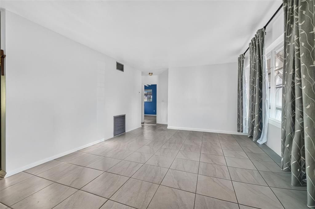 En Venta: $259,000 (2 camas, 1 baños, 1016 Pies cuadrados)