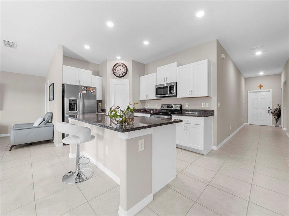 En Venta: $340,000 (3 camas, 2 baños, 1556 Pies cuadrados)