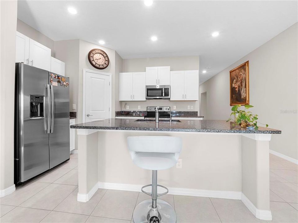 En Venta: $340,000 (3 camas, 2 baños, 1556 Pies cuadrados)