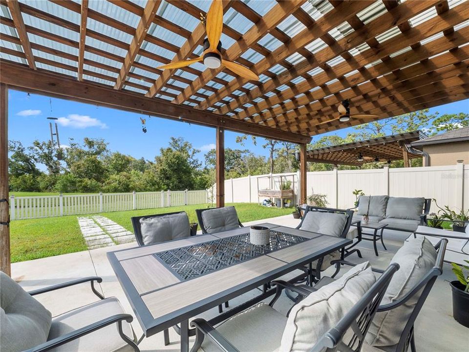 En Venta: $340,000 (3 camas, 2 baños, 1556 Pies cuadrados)