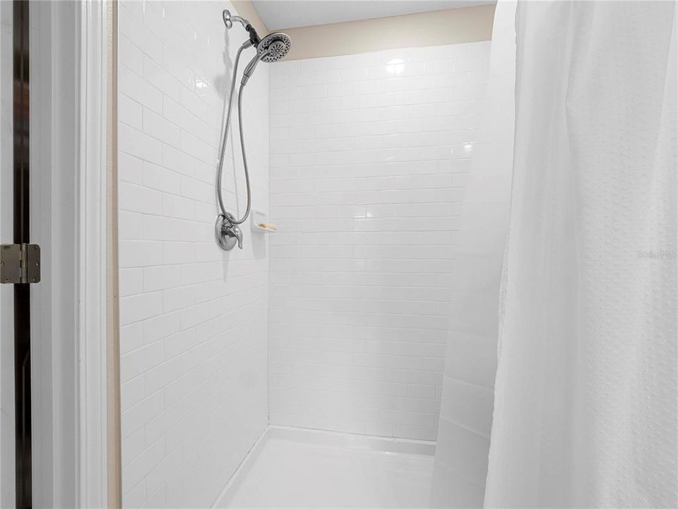 En Venta: $340,000 (3 camas, 2 baños, 1556 Pies cuadrados)