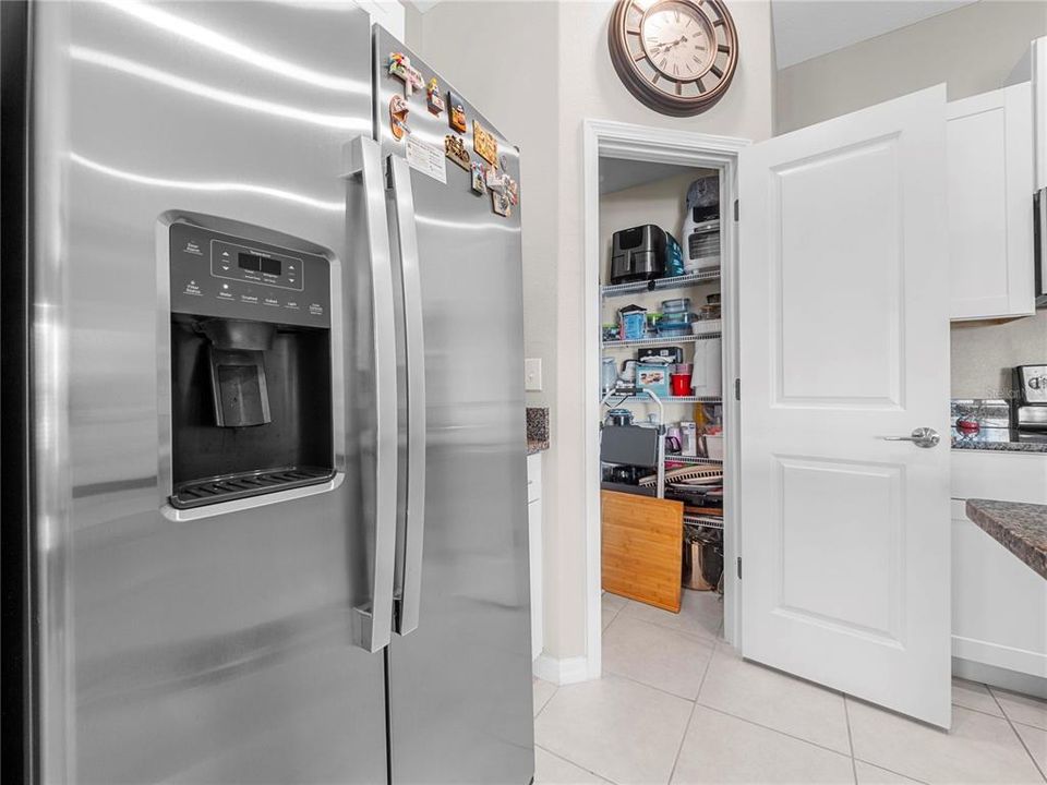 En Venta: $340,000 (3 camas, 2 baños, 1556 Pies cuadrados)