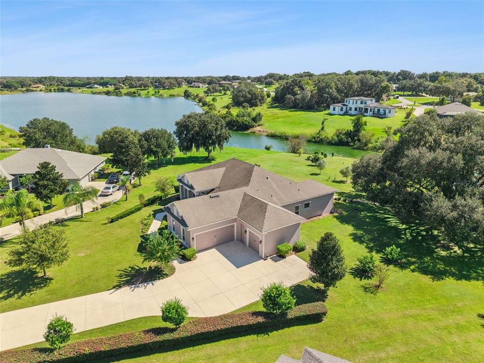 For Sale: $850,000 (4 beds, 3 baths, 2826 Square Feet)