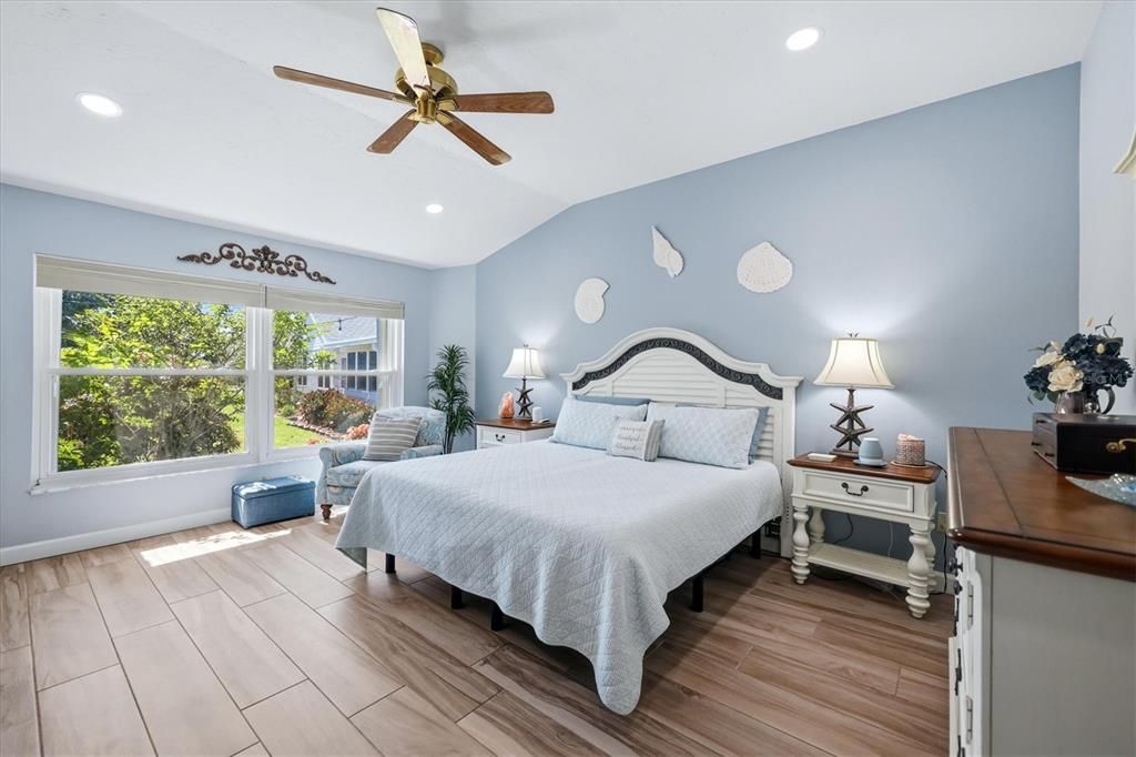 For Sale: $525,000 (3 beds, 2 baths, 1719 Square Feet)