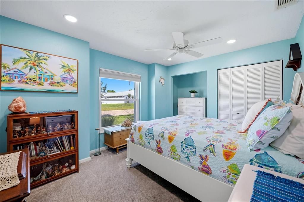 For Sale: $525,000 (3 beds, 2 baths, 1719 Square Feet)