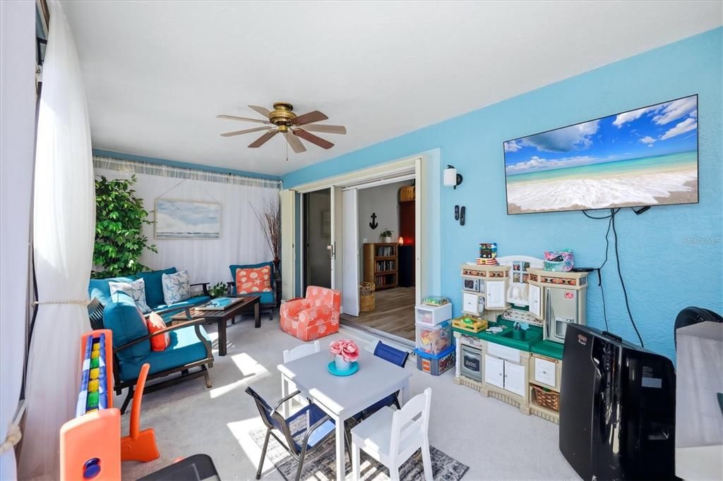 For Sale: $525,000 (3 beds, 2 baths, 1719 Square Feet)