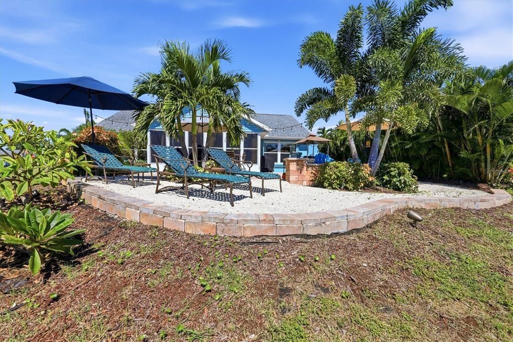 For Sale: $525,000 (3 beds, 2 baths, 1719 Square Feet)