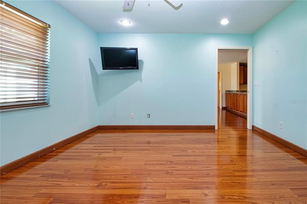 En Venta: $250,000 (2 camas, 2 baños, 1516 Pies cuadrados)