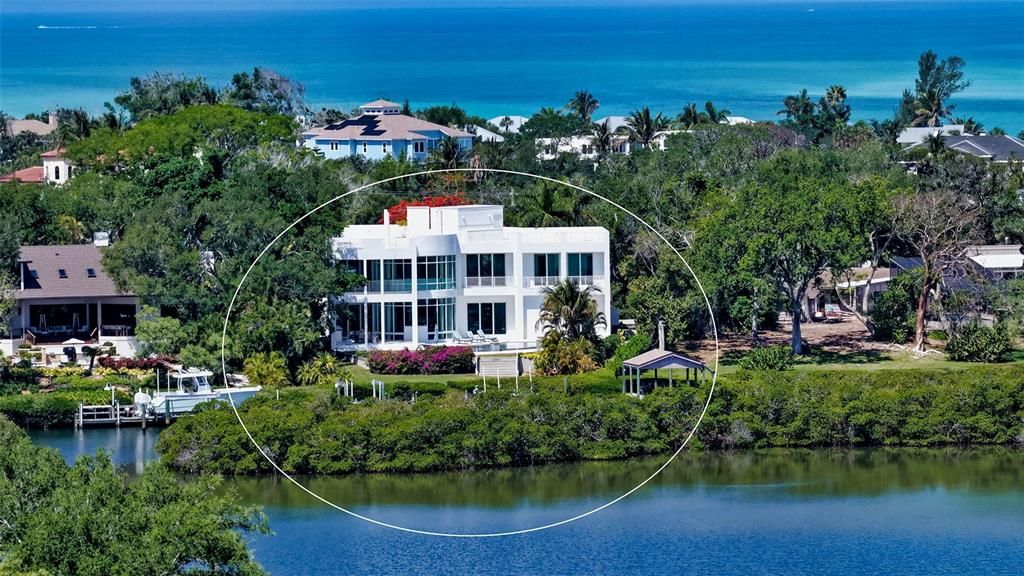 На продажу: $9,500,000 (5 спален, 5 ванн, 7116 Квадратных фут)