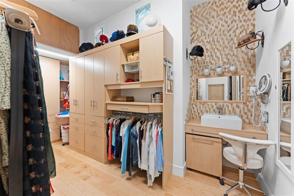En Venta: $9,995,000 (4 camas, 4 baños, 4141 Pies cuadrados)