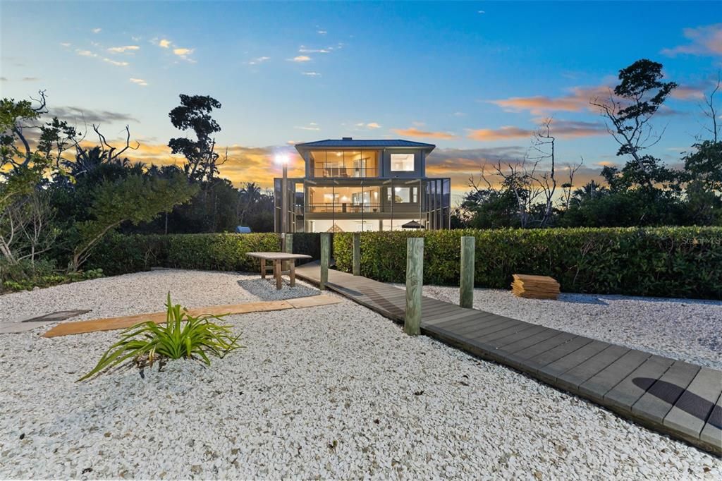 En Venta: $9,995,000 (4 camas, 4 baños, 4141 Pies cuadrados)