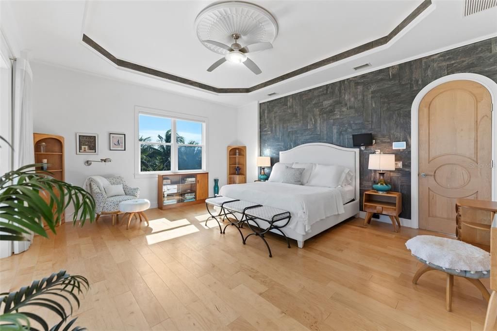 En Venta: $9,995,000 (4 camas, 4 baños, 4141 Pies cuadrados)