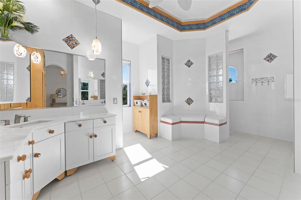 En Venta: $9,995,000 (4 camas, 4 baños, 4141 Pies cuadrados)