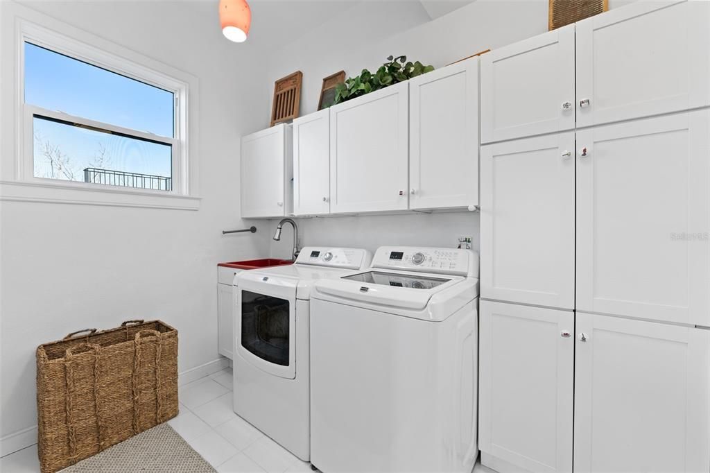 En Venta: $9,995,000 (4 camas, 4 baños, 4141 Pies cuadrados)