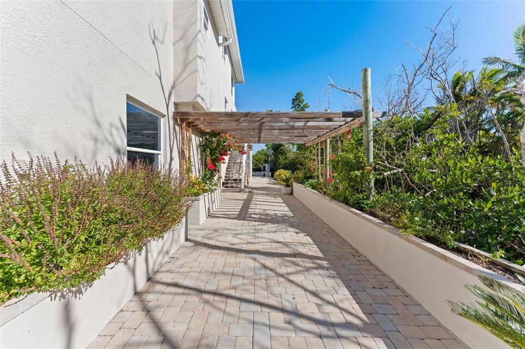 En Venta: $9,995,000 (4 camas, 4 baños, 4141 Pies cuadrados)
