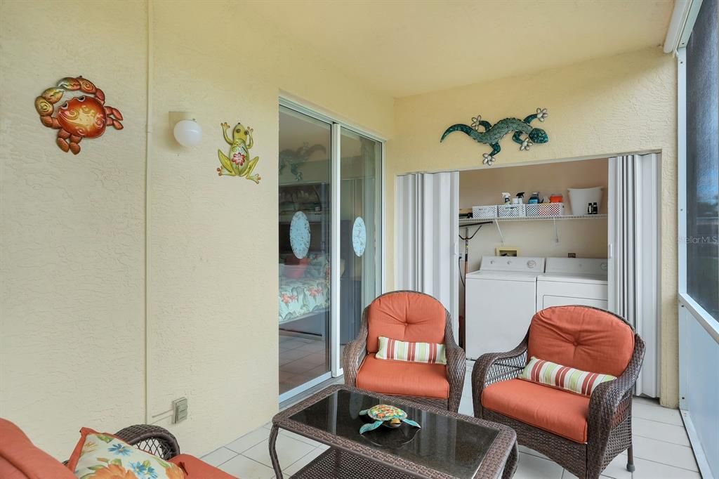 Active With Contract: $185,000 (2 beds, 2 baths, 1011 Square Feet)