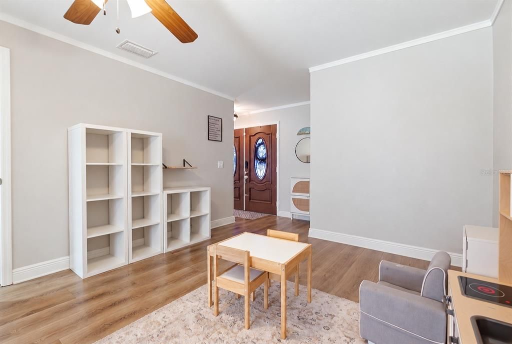 В аренду: $4,495 (4 спален, 2 ванн, 1843 Квадратных фут)