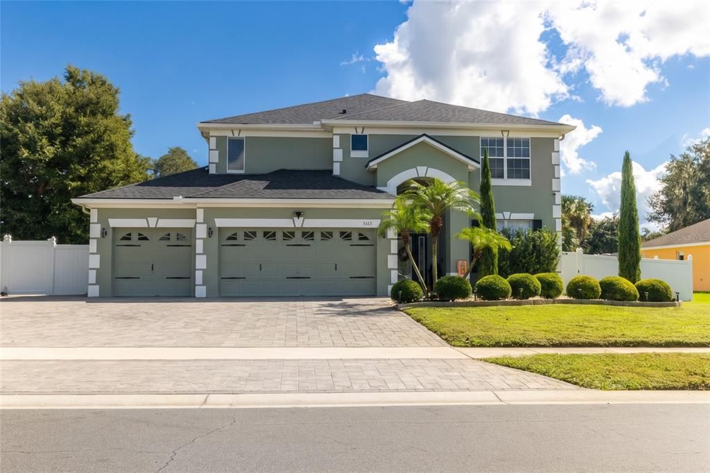 For Sale: $730,000 (5 beds, 5 baths, 2821 Square Feet)
