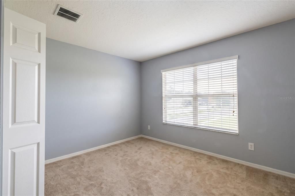 For Sale: $730,000 (5 beds, 5 baths, 2821 Square Feet)