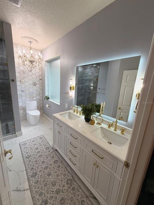 For Sale: $730,000 (5 beds, 5 baths, 2821 Square Feet)